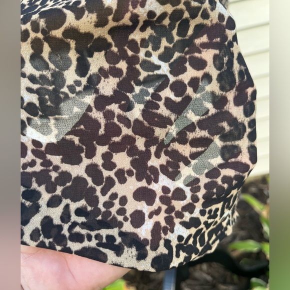 Vince Camuto Leopard Print Button Down Shirt Semi Sheer Size XL - Picture 11 of 14